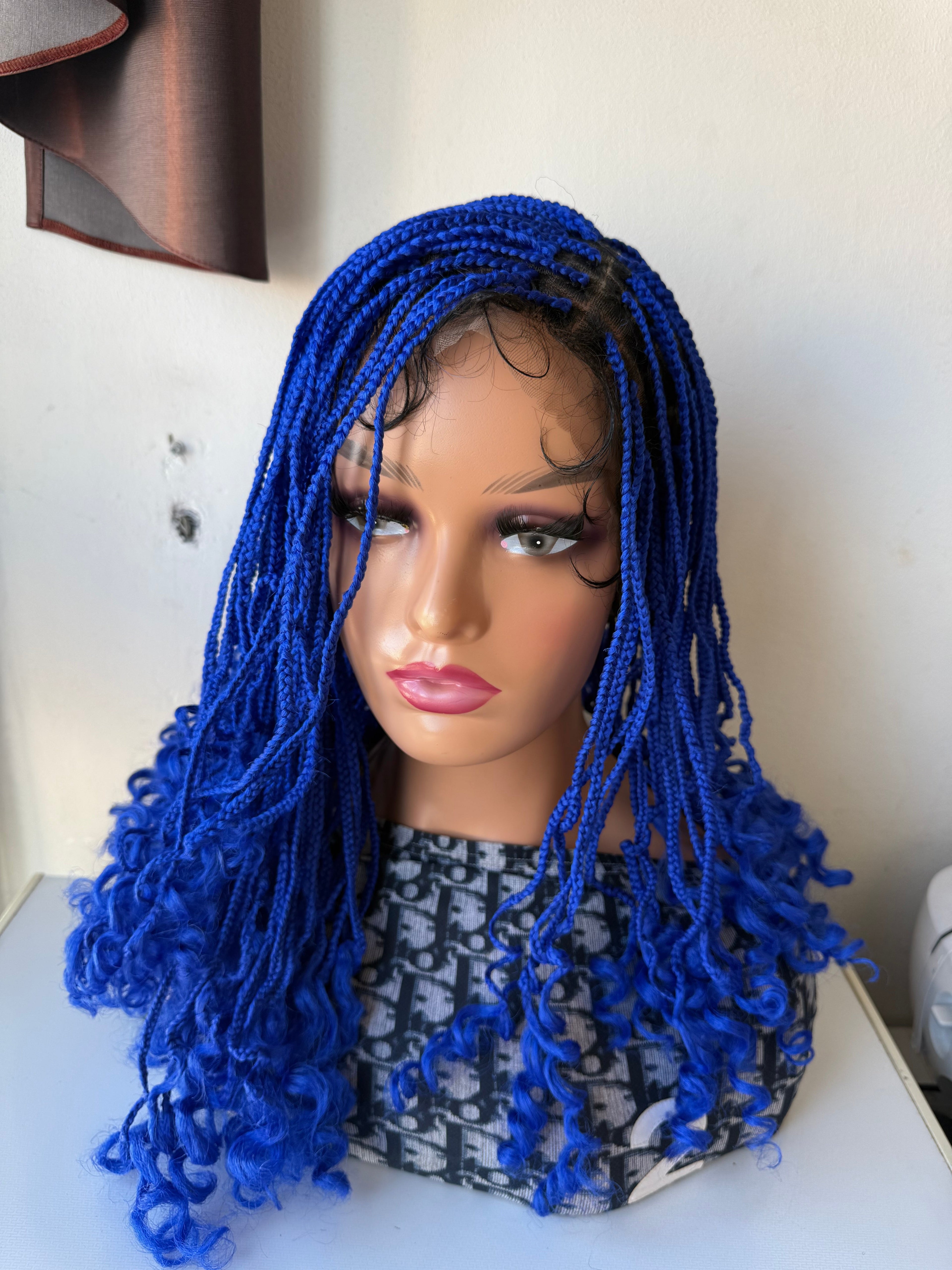 Belinda lace - Perruque Full  Lace wig tressée bleue