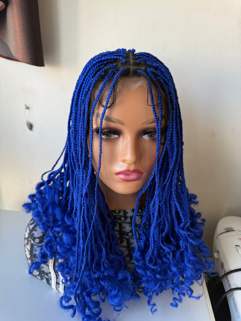 Belinda lace - Perruque Full  Lace wig tressée bleue