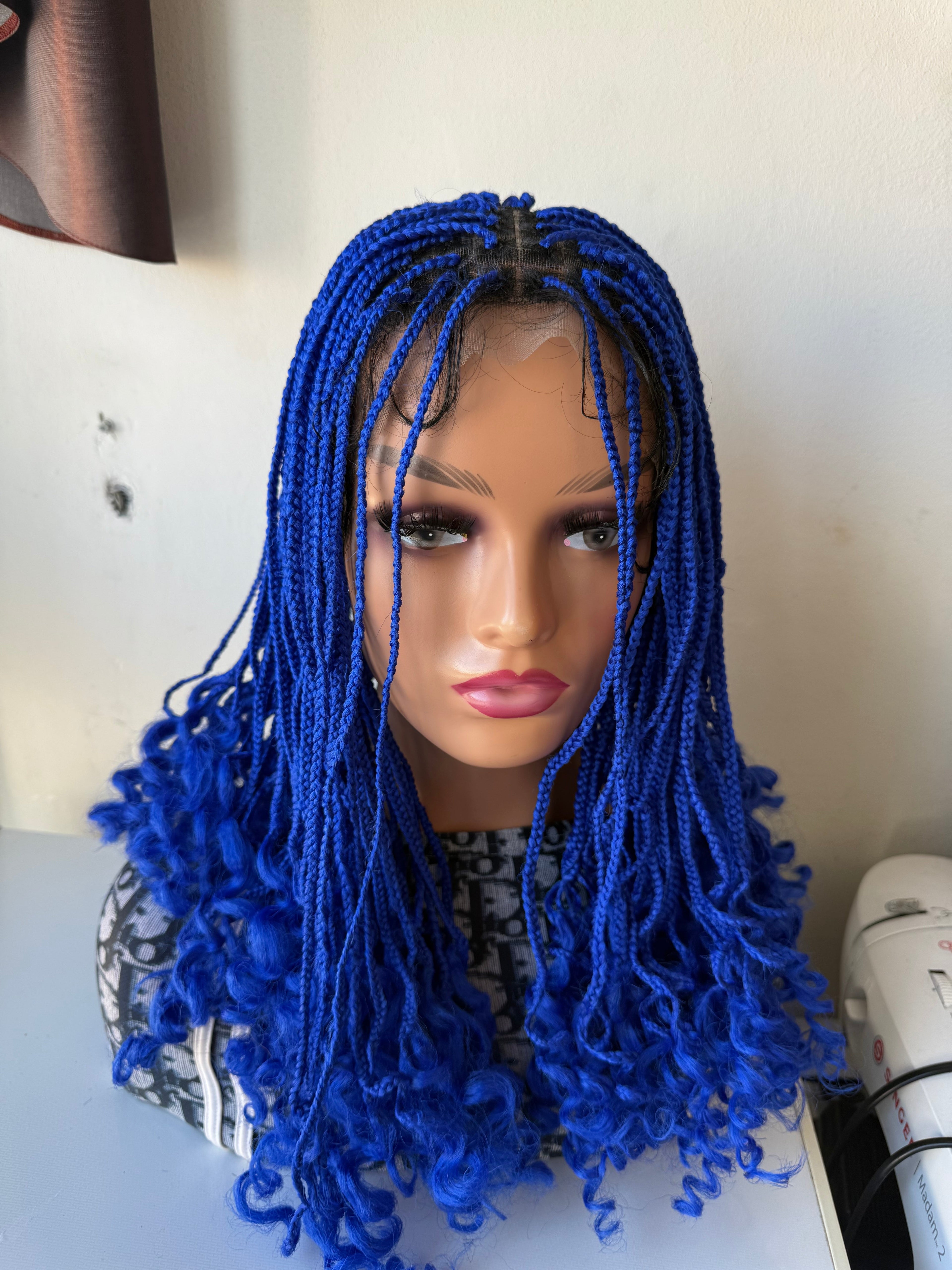 Belinda lace - Perruque Full  Lace wig tressée bleue