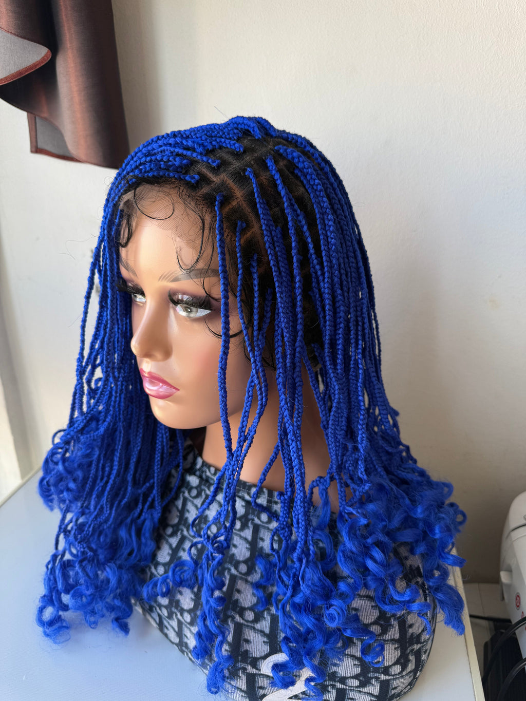 Belinda lace - Perruque Full  Lace wig tressée bleue