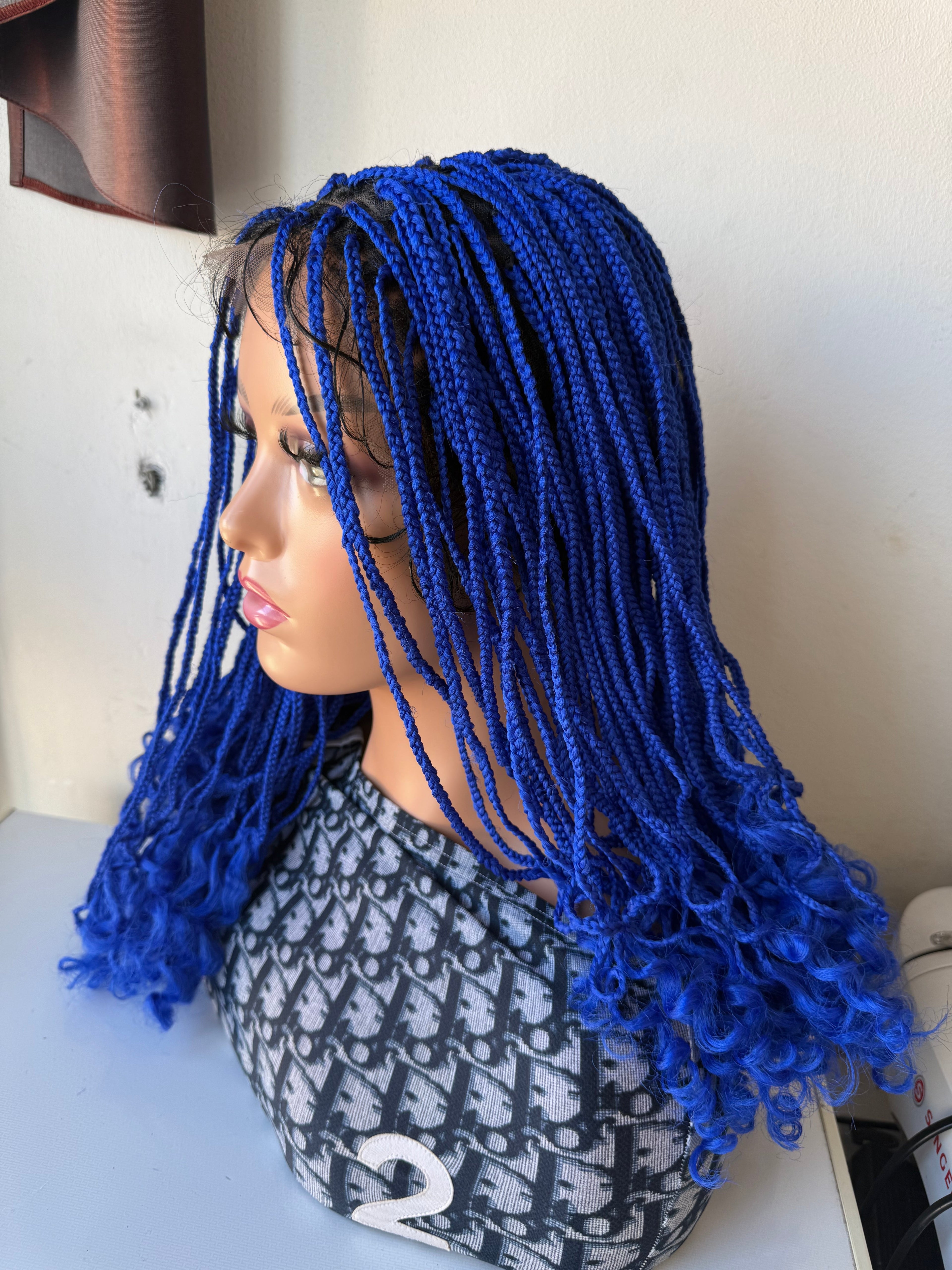 Belinda lace - Perruque Full  Lace wig tressée bleue
